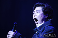 [포토] 역동적인 무대와 화려한 의상! 뮤지컬 '두 도시 이야기'