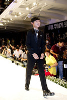 [포토] '점쟁이들' 리틀 강동원-양경모, '꼬마신랑? 점쟁이 월광의 워킹'