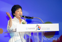 [포토] 박근혜 후보, 한국문화원연합 기념식에서 축사