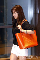 [포토] '메트로시티 2012 FW' 김윤서, '여자의 패션완성은??'