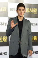 [포토] 제국의아이들 김동준, '리틀 소지섭의 손인사!!'