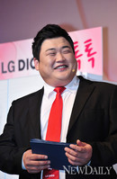 [포토] LG전자 디오스 모델로 '김준현-김태희'