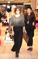 [포토] 에잇세컨즈, 손담비 은근한 시스루룩