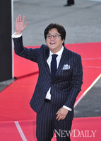 [포토]2012코리아드라마어워즈, 곽도원 남자우수상 수상!