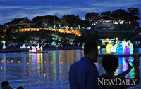 [포토] 진주남강유등축제 개막, '물,불,빛 그리고 우리의 소망'