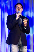 [포토] 나가수 1등 가수 더원, 유리 힐링콜라보레이션 '유 캔 두잇' 지원사격!!