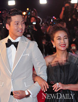 [포토]BIFF개막식, '조민수-이정진' 힘찬 발걸음