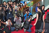 [포토]부산국제영화제, 부산 찾은 장쯔이..취재 열기 후끈