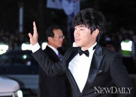 [포토]부산국제영화제, 응답하라 이시언!