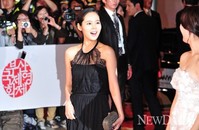 [포토]부산국제영화제, 레드카펫 밟다가 만난 '한가인-수지'