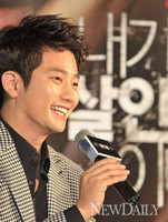 [포토] 내가살인범이다, 살인범의 꽃 미소!