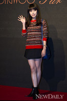 [포토] 홍아름, '소녀같은 그녀의 손인사!'