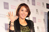 [포토] 제니하우스, '송은이-신봉선' 개그우먼도 후문으로 안다닙니다~