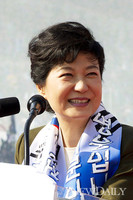 [포토] '월남전 참전 48주년' 축사하는 박근혜 후보