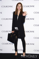 [포토] 왕빛나, '결혼해도 변하지 않는 완벽한 각선미!!'