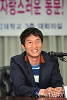 [포토] 모교로 금의환향한 복서 '한순철'..모교로 온 까닭은?