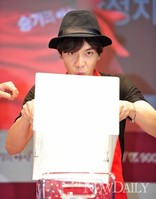 [포토] 요새 뜸한 이승기의 재미있는 표정~