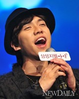 [포토]지펠아삭쇼, 무대에서 열창하는 이승기