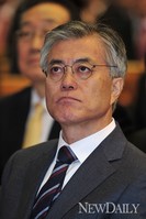 [포토]D-35, 국가조찬기도회에 참석한 문재인 후보