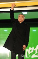 [포토]D-22, 서울 거리유세에 나선 문재인