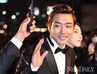 [포토]청룡영화상, 턱시도가 잘 어울리는 서건우