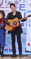 [포토] '가족의 탄생' 김진우, '저 오늘 멋진가요?'