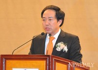 [포토]'야구인의 밤' 축사를 하고 있는 대한야구협회 강승규 회장