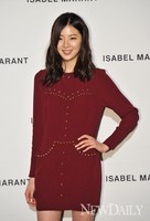 [포토]이자벨 마랑, 모델 아이린 기품있는 포즈
