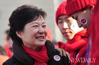 [포토]D-11, 광화문 찾은 박근혜 후보