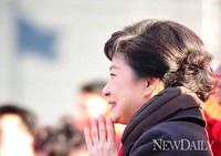 [포토]D-11, 광화문에 빨간 물결..박근혜 유세