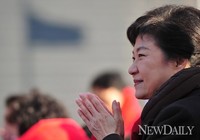 [포토]D-11, 서울 광화문 유세 나선 박근혜 후보