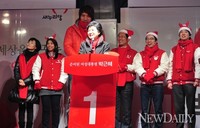 [포토]D-8, 영등포 타임스퀘어 앞 합동유세 나선 박근혜 후보