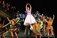 [포토] '오페라의 유령' 웅장한 가면무도회