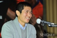 [포토]환한 미소 짓는 이영표