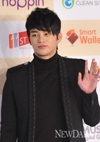 [멜론뮤직어워드]대세남 서인국 '올블랙 패션 시크한 매력'