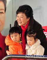 [포토]D-2, 광명시 찾은 박근혜 후보