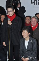 [포토]김성주 선대위장과 박근혜 당선자