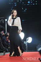 [포토]KBS연기대상, 문채원 '단아한 패션 여성미 물씬~!'