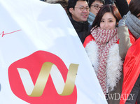 [포토]야구여신 최희, 'KBS W 개국 화이팅~!'