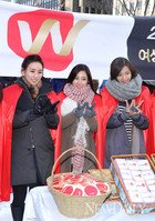 [포토]박지영-최희-정인영 'KBS W도 잘 부탁드려요'