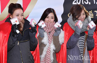 [포토]박지영-최희-정인영 '떡 드시고  가세요~!'