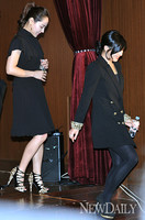 [포토]'백년의 유산 '유진-선우선 '후끈한 각선미 대결'