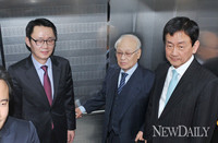 [포토]대통령인수위원회, 인수위를 떠나는 김용준 위원장