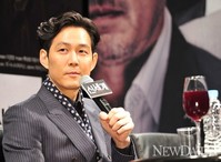 [포토]영화'신세계', 이정재.. 최민식 러브콜로 출연 결정!