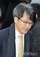 [포토]인수위원회 출근하는 강석훈 국정기획분과 위원 