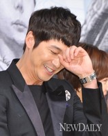 [포토]'돈의화신' 강지환 '웃는 모습도 조각~!'
