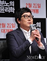 [포토]조진웅, 군에간 이제훈에게 