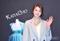 [포토]수수한 매력 발산 '유인영', 패션사진전<12色界>참석