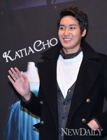 [포토]정겨운, 패션사진전<12色界> 오픈 행사에 참석