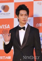[포토]서울가요대상, 이종현 '미남이란 이런 것~!'